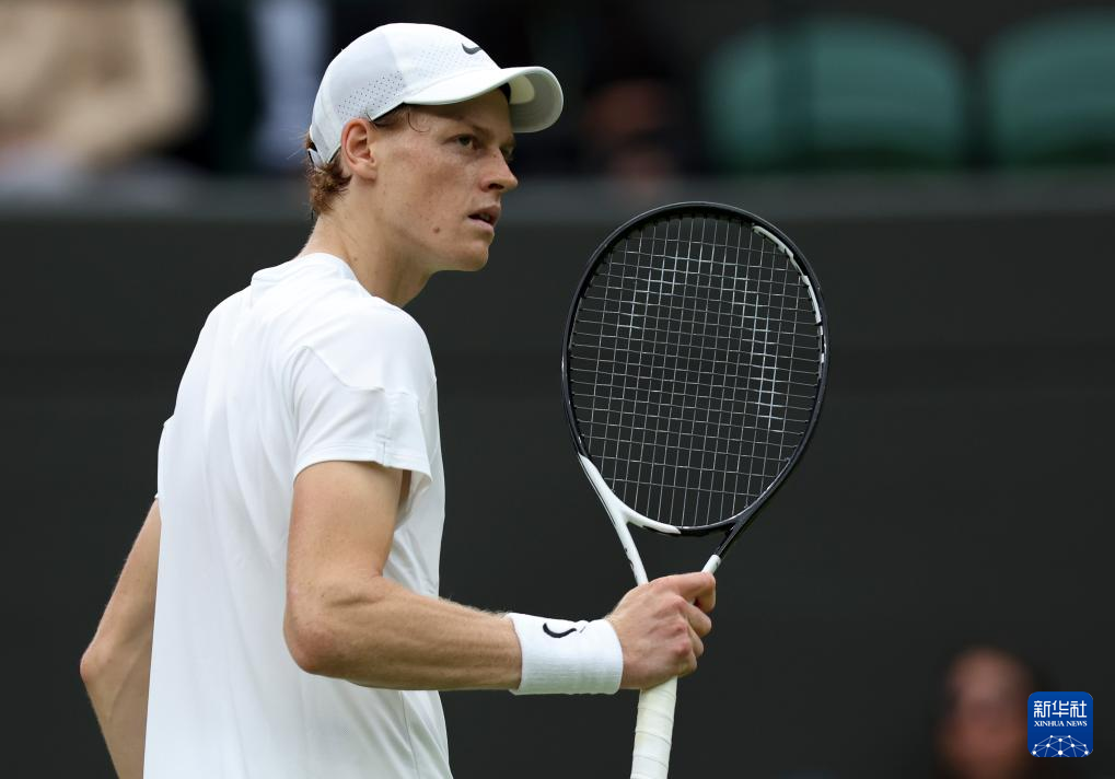 不仅给球迷 不仅给球迷